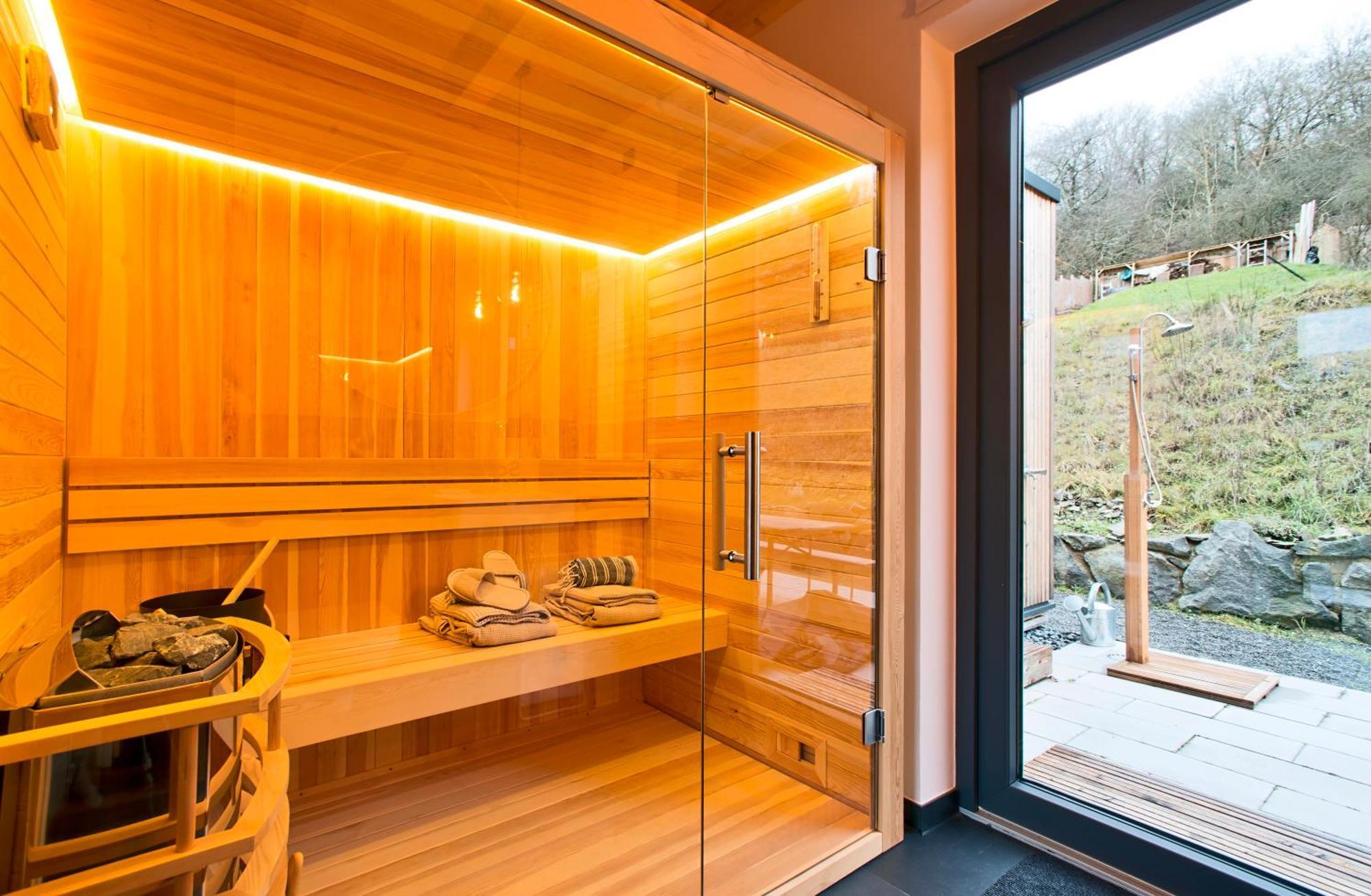 Eifelhausaufzeit-Vulkaneifel-Architekten-Chalet Mit Sauna Im Vulkankrater Immerath Екстер'єр фото